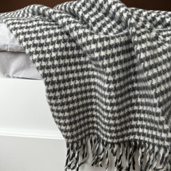 Единично вълнено одеяло, размер 150х210, в черно-бял цвят